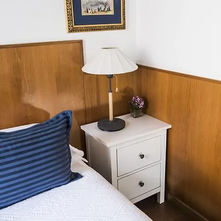 Nocleg ze śniadaniem Pettinary Village