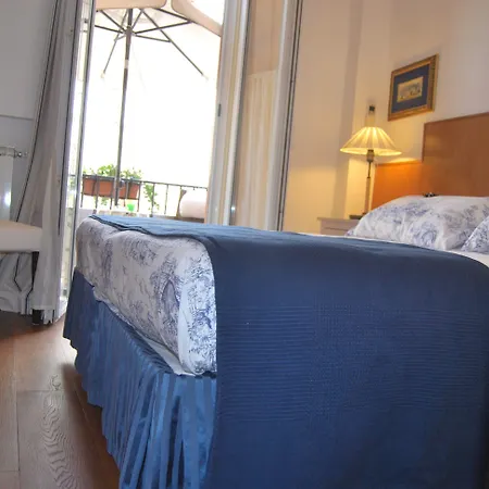 Couette-café Pettinary Village