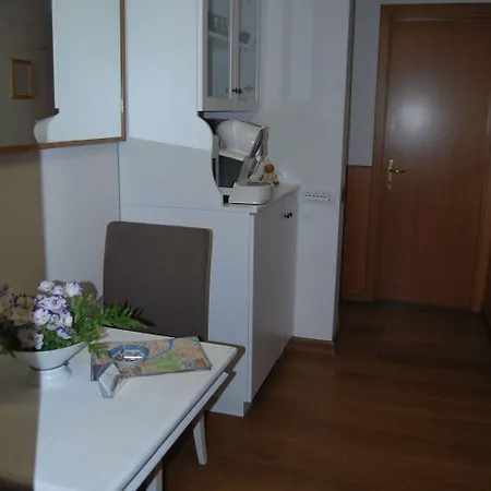 Pettinary Village Couette-café