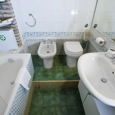 Couette-café Pettinary Village 4*