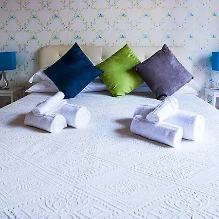 Bed & Breakfast Pettinary Village 4*