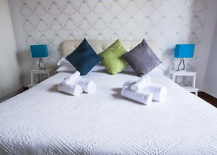 Bed & Breakfast Pettinary Village 4*