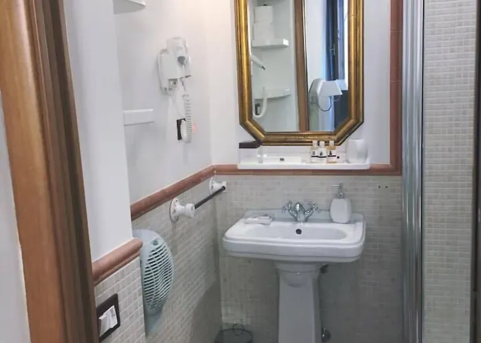 Pettinary Village Bed & Breakfast