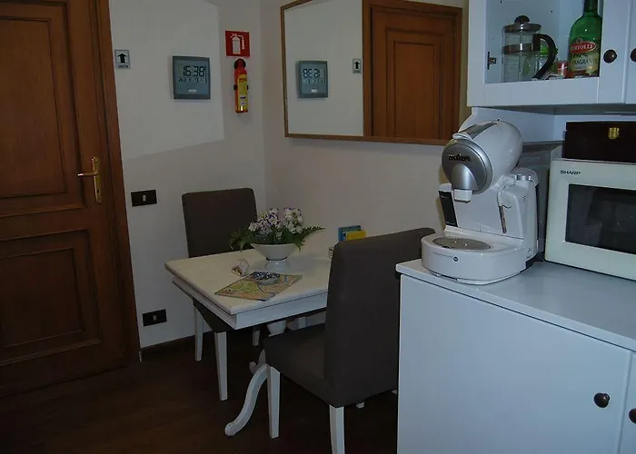 Pettinary Village Bed & Breakfast 4*