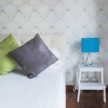 Nocleg ze śniadaniem Pettinary Village 4*